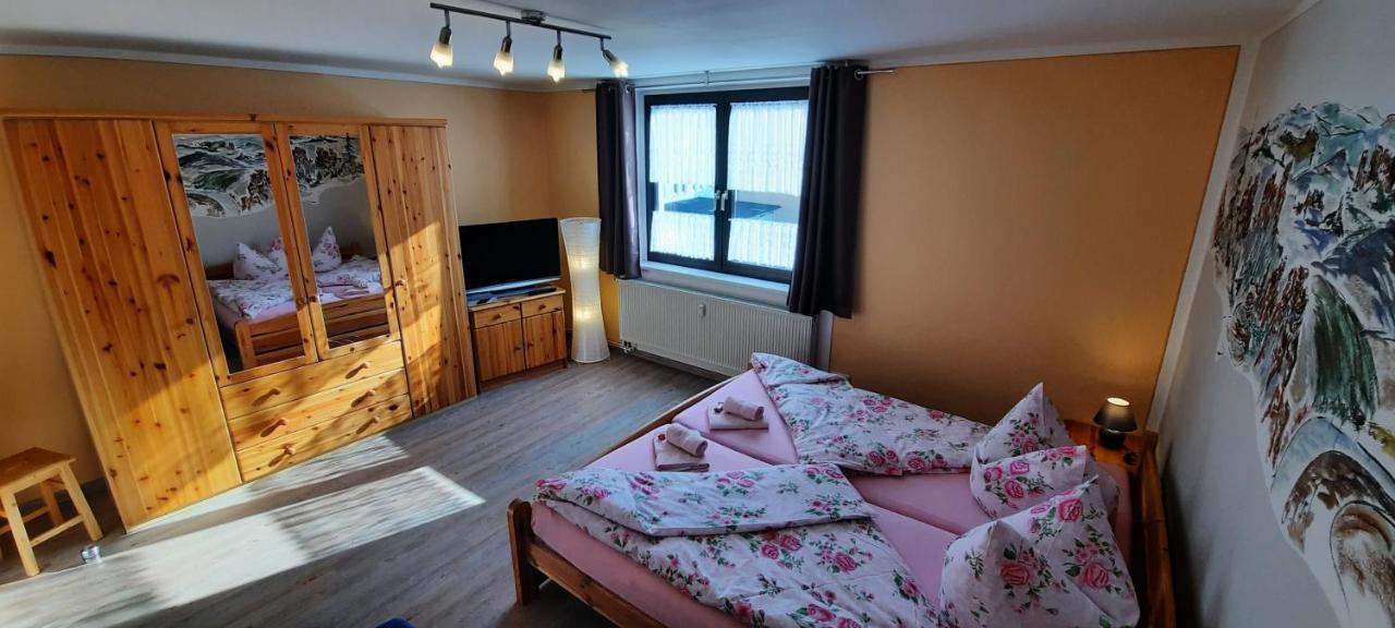 Ferienhaus und Ferienwohnung Büttner Rathmannsdorf Exterior foto